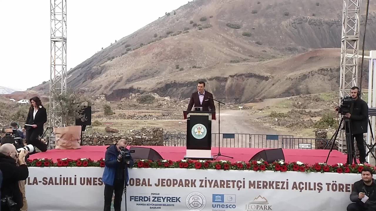 Kula-salihli Unesco Global Jeoparkı Ziyaretçi Merkezi Açıldı