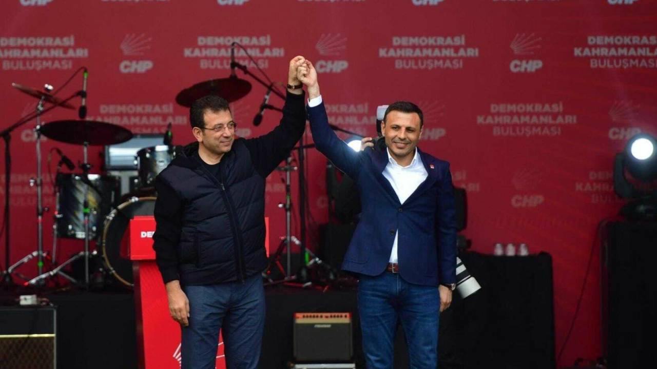 Chp İstanbul İl Başkanı Özgür Çelik: "Ekrem İmamoğlu’nun Yolu Açık Olsun. Yolumuz Açık Olsun"