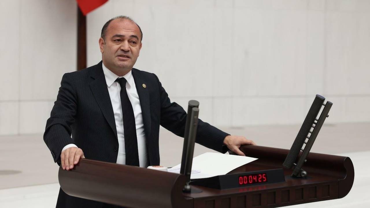 Chp'li Karabat'tan Ak Parti'Ye Faiz Tepkisi: ''slogan, 'Adında Ak, Işığında Faiz' Olmalıdır''