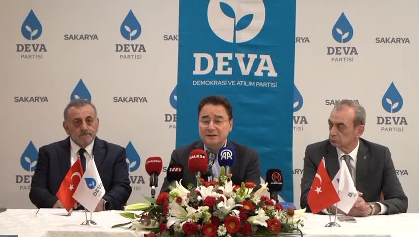 Ali Babacan: "Alevi Sivilleri Hedef Alan Eylemler Kabul Edilemez"