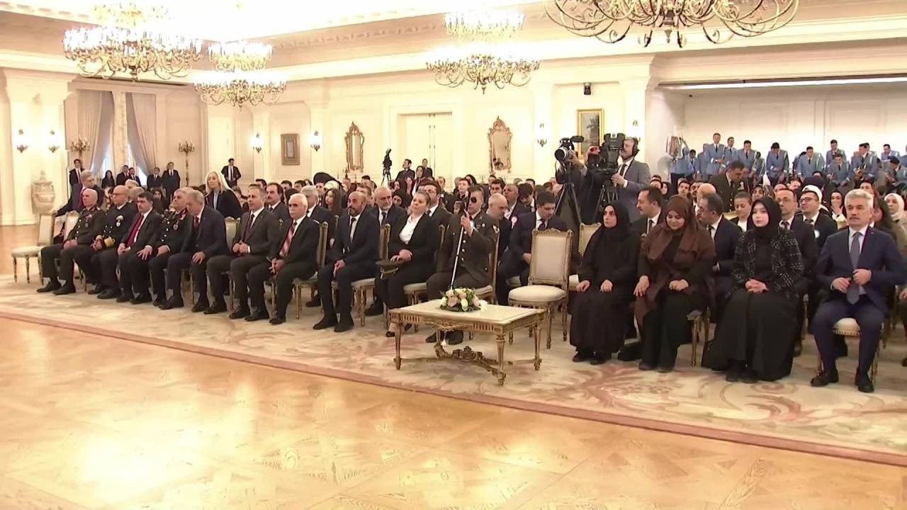 Cumhurbaşkanı Erdoğan: Hiçbir Silah Vatan Sevgisine, Millet Sevgisine Galip Gelemez