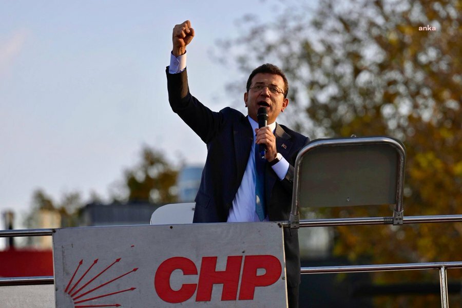 Özgür Çelik'ten Diploma Kararına Tepki: Bu Zorbalığa Asla İzin Vermeyeceğiz