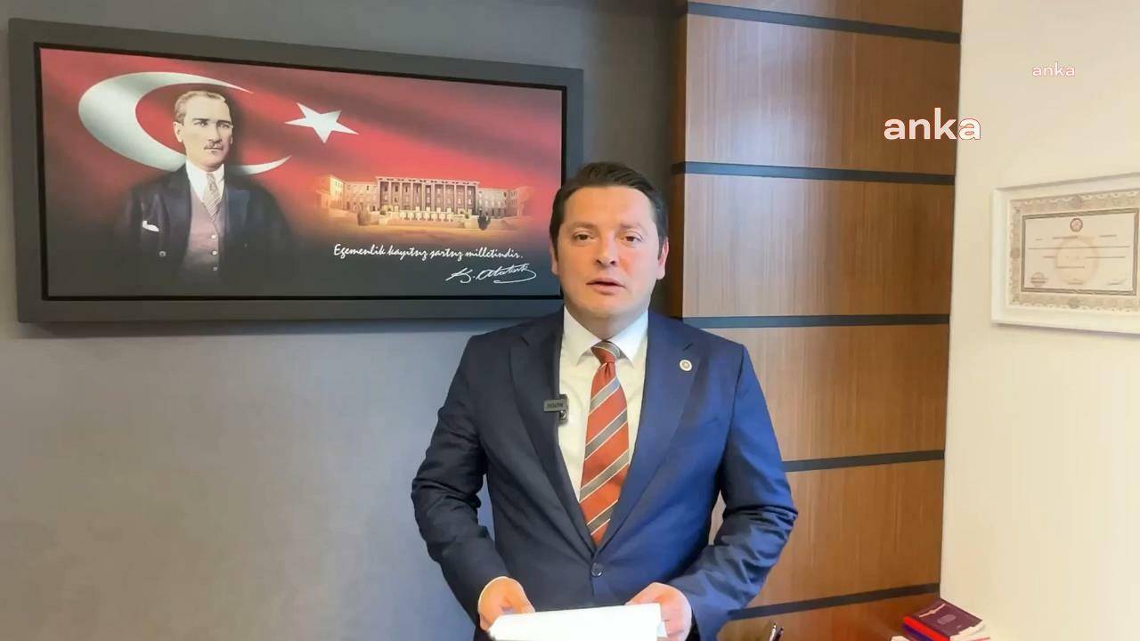 Chp'li Özer: "İmamoğlu'nun Konutuna 20 Araç Dolusu Kolluk Kuvveti Gelmiş Durumda Ve Gözaltına Alınıyor"