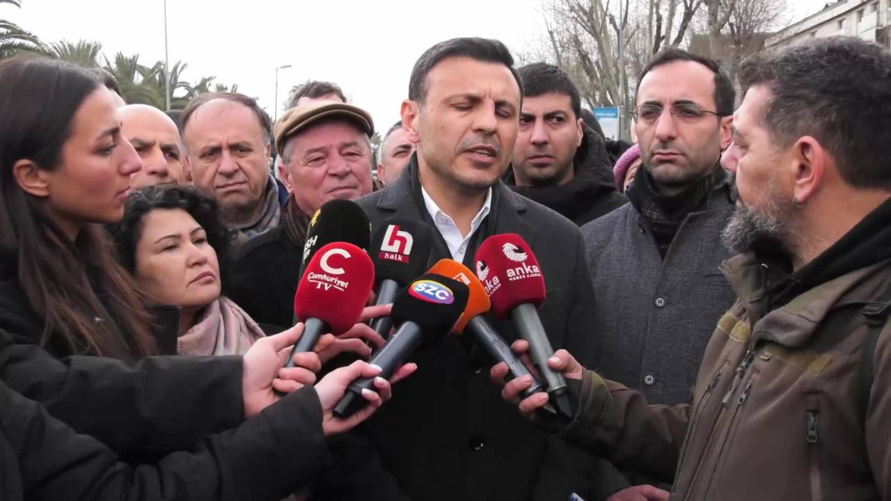 Ekrem İmamoğlu’na Gözaltı...chp İstanbul İl Başkanı Özgür Çelik: "Bu Bir Darbedir"