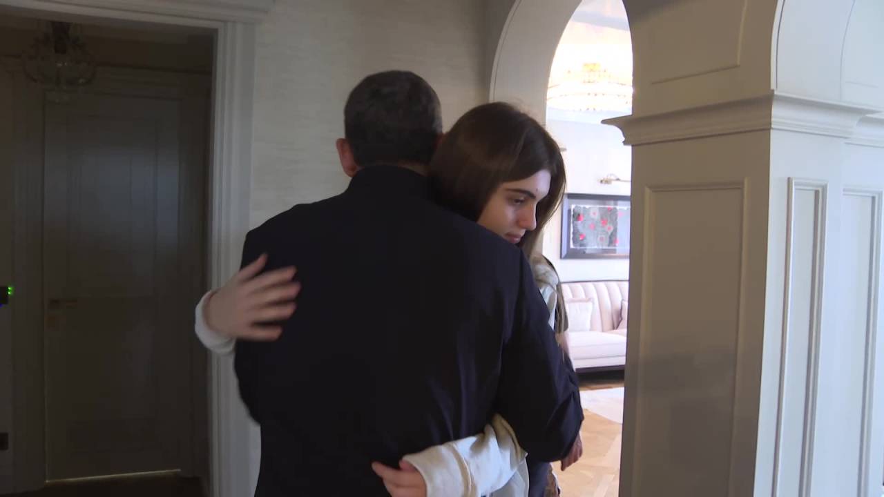 İstanbul'da Olağanüstü Gün... Özgür Özel, Dilek İmamoğlu’nu Ziyaret Etti