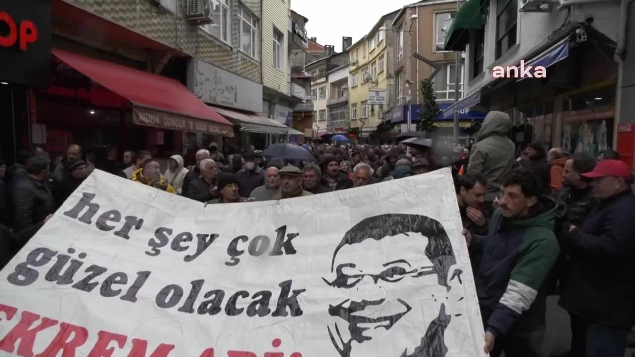 Chp'den Yurt Çapında Protesto... Fındıklı Belediye Başkanı Çervatoğlu: "Bu Sabah Bu Ülkede Darbe Oldu"