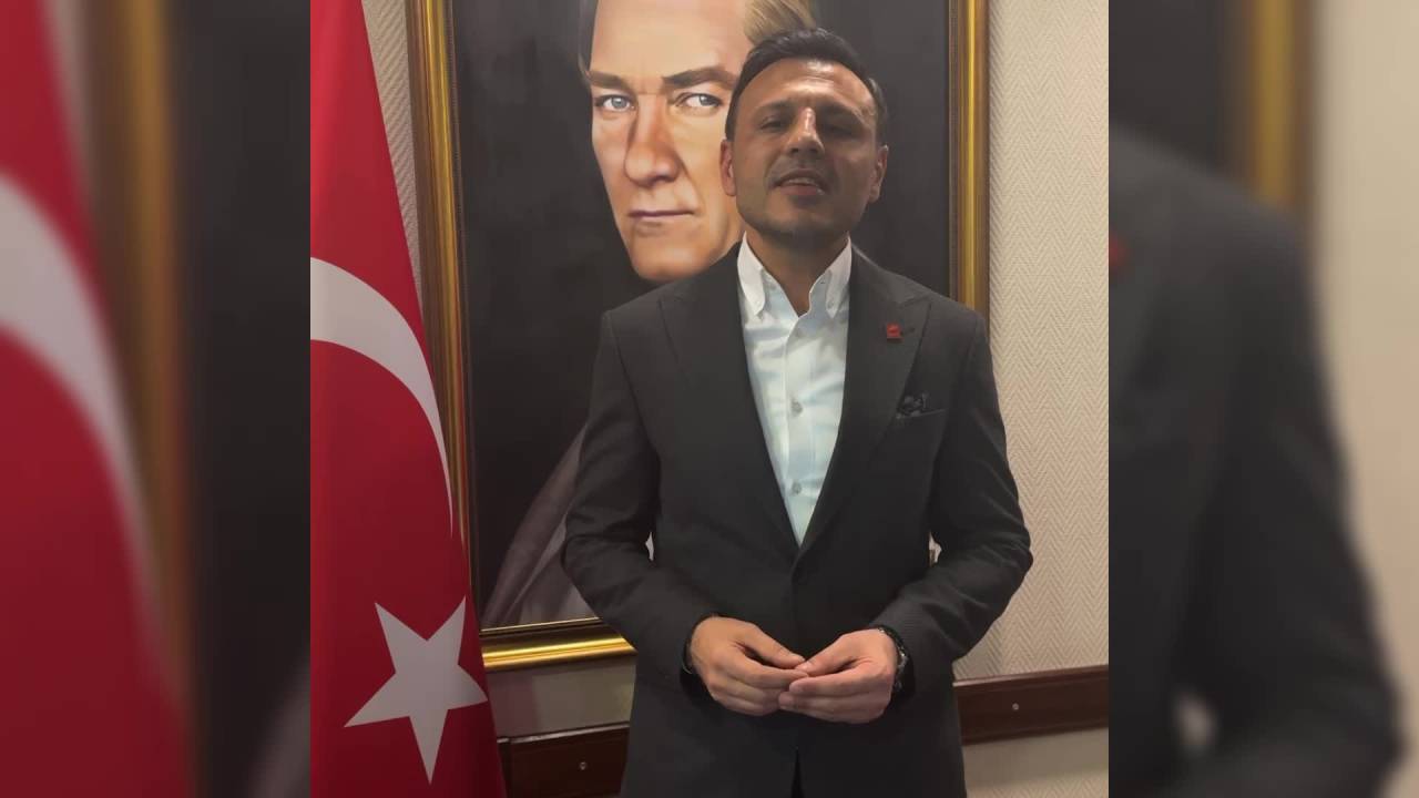 Özgür Çelik: Bugün Saat 20.30’da Yine Saraçhane'deyiz