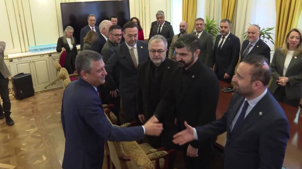 Tbb Başkanı Sağkan Ve İstanbul Barosu Başkanı Kaboğlu’ndan Saraçhane’de Chp’ye Destek Ziyareti