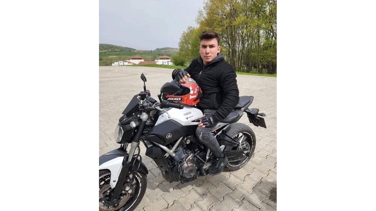 İşe Başladığı Gün Kazada Yaralanan Motorlu Kurye Yaşamını Yitirdi