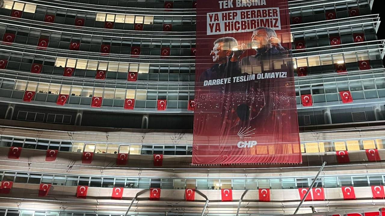 Chp'nin Cumhurbaşkanı Adayı Ön Seçimi İçin Oy Kullanma İşlemi Başladı