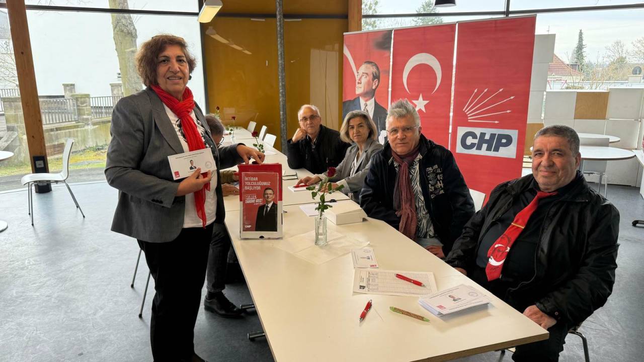 Chp'nin Cumhurbaşkanlığı Adaylığı Ön Seçimi... Partinin Yurt Dışı Örgütleri De Sandık Başında