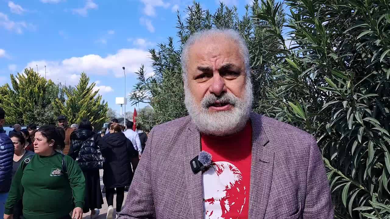 Hataylılar Sandığa Akın Etti, Trafik Kilitlendi: "Her Şey Hak, Hukuk, Adalet İçin"