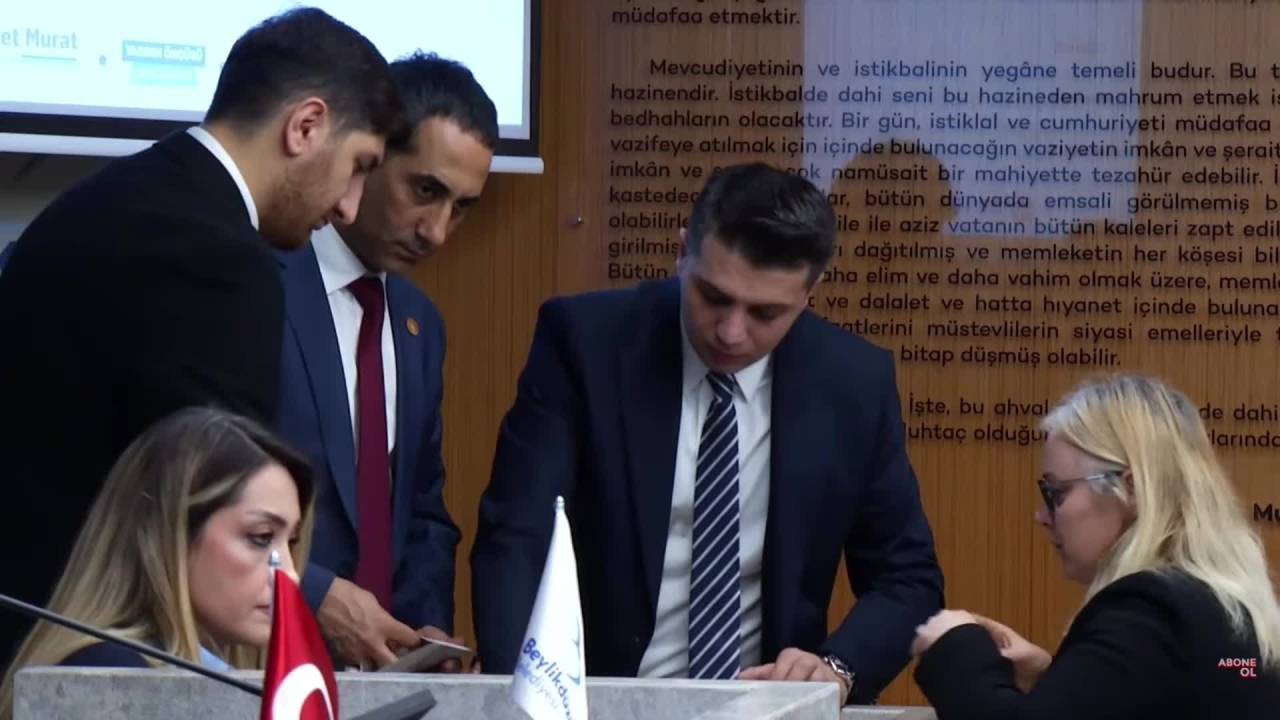 Beylikdüzü Belediye Başkan Vekilliğine Chp'li Meclis Üyesi Önder Serkan Çebi Seçildi