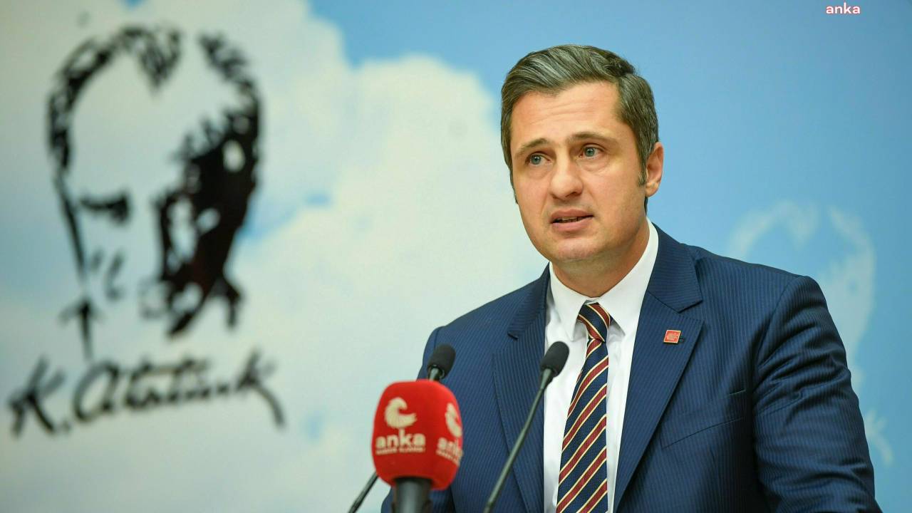 Deniz Yücel'den Rtük Cezalarına Tepki: "Ebubekir Şahin İçin Halkın Değil, Sarayın Sesi Önemli"