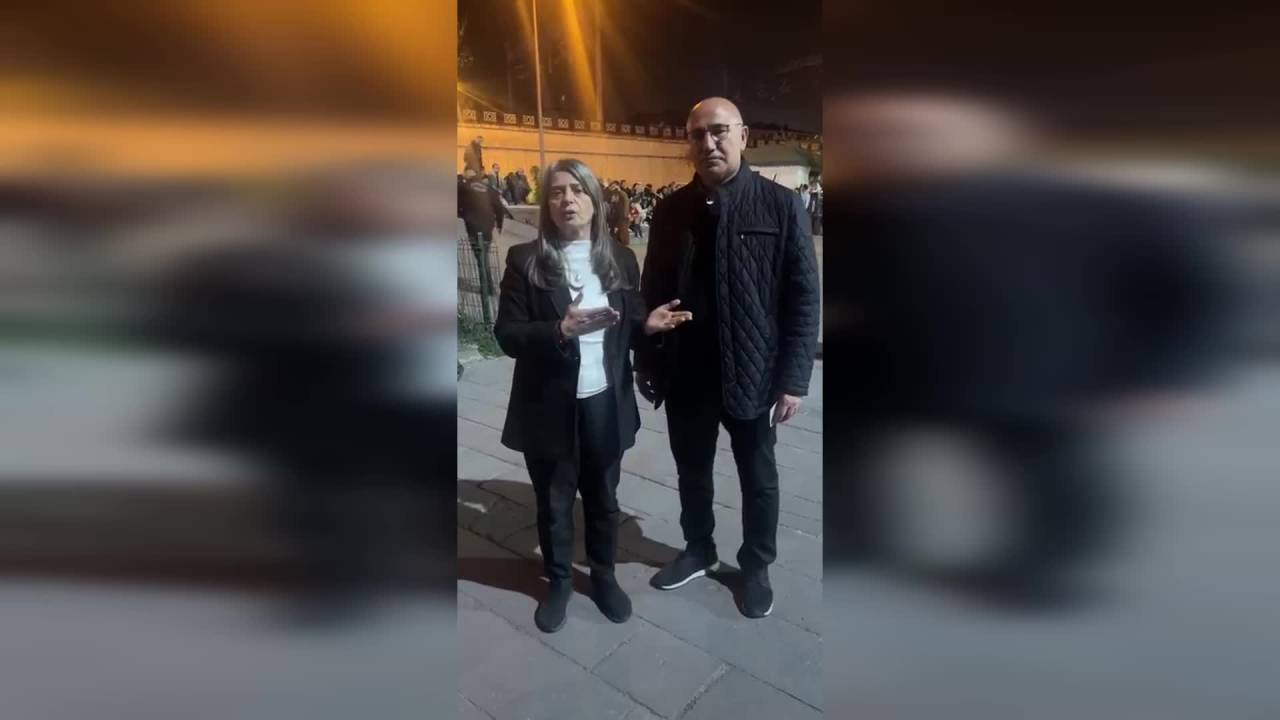 Chp’li Suiçmez Ve Tanal Ankara Adliyesindeki Ailelerle Birlikte