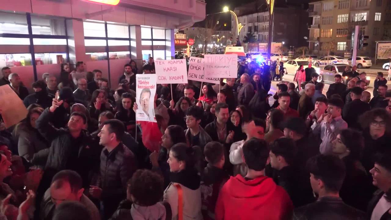 Aksaray'da Ekrem İmamoğlu'na Destek Yürüyüşü