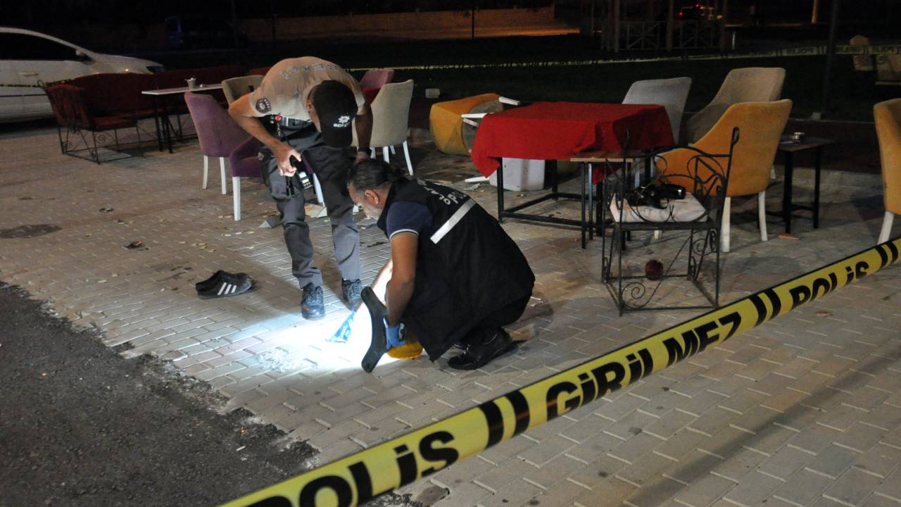 Karaman'da Kafeye Silahlı Saldırı: 6 Yaralı