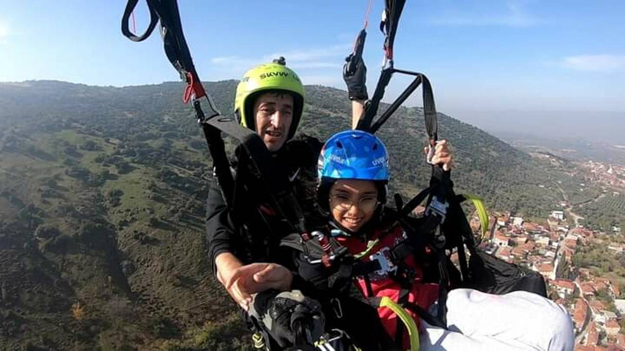 Yamaç Paraşütü Yapan Okul Müdürü, Geçirdiği Kaza Sonucu Öldü
