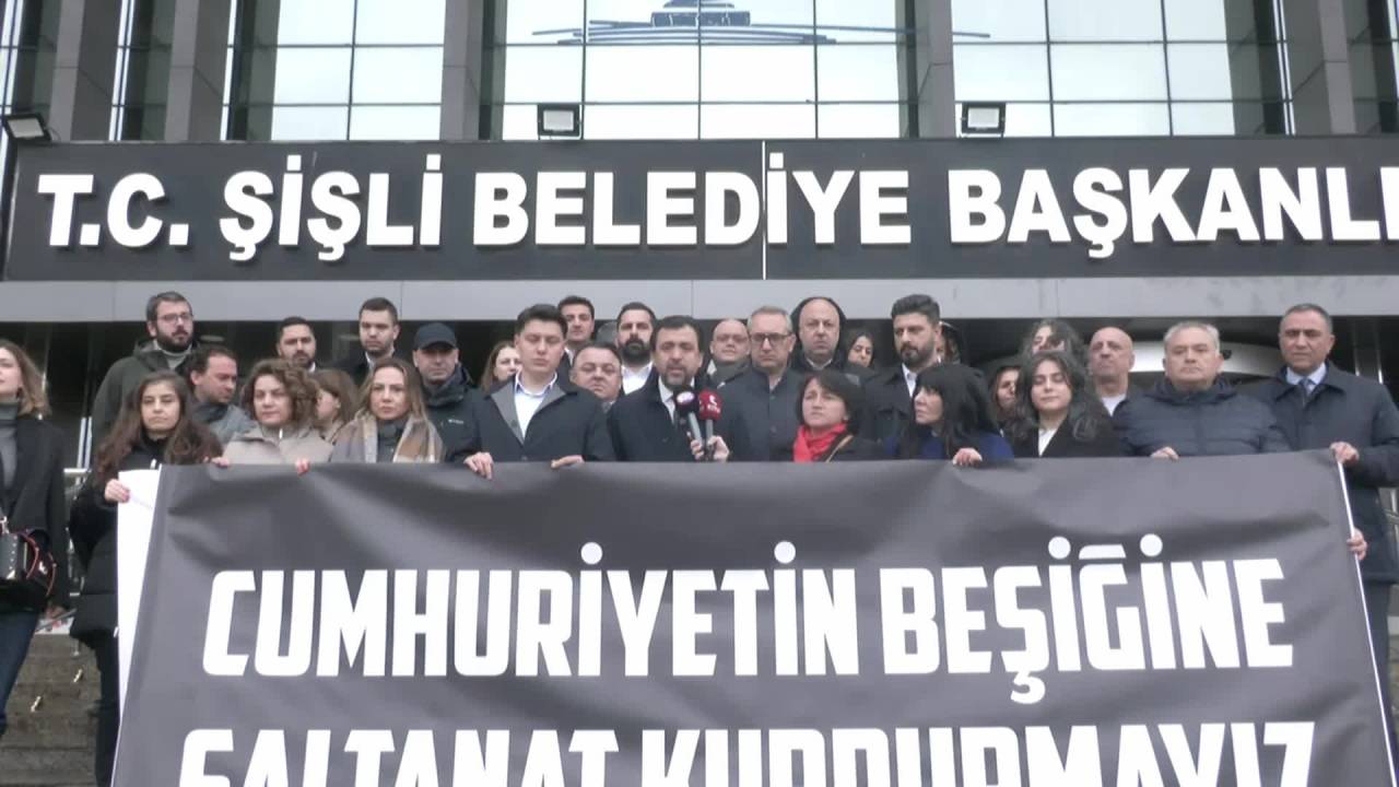 Şişli Belediye Meclisi’nin Chp’li Üyeleri: “Şişli Halkının İradesine Doğrudan Kelepçe Vuruluyor"