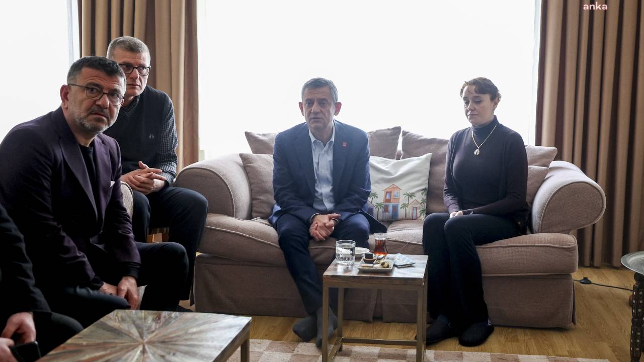 Özgür Özel, İstanbul'da Öldürülen 14 Yaşındaki Mattia Ahmet Minguzzi’nin Ailesiyle Görüştü