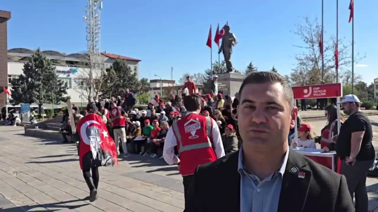 Kırıkkale'de Ekrem İmamoğlu İçin Oturma Eylemi Ve İmza Kampanyası Sürüyor