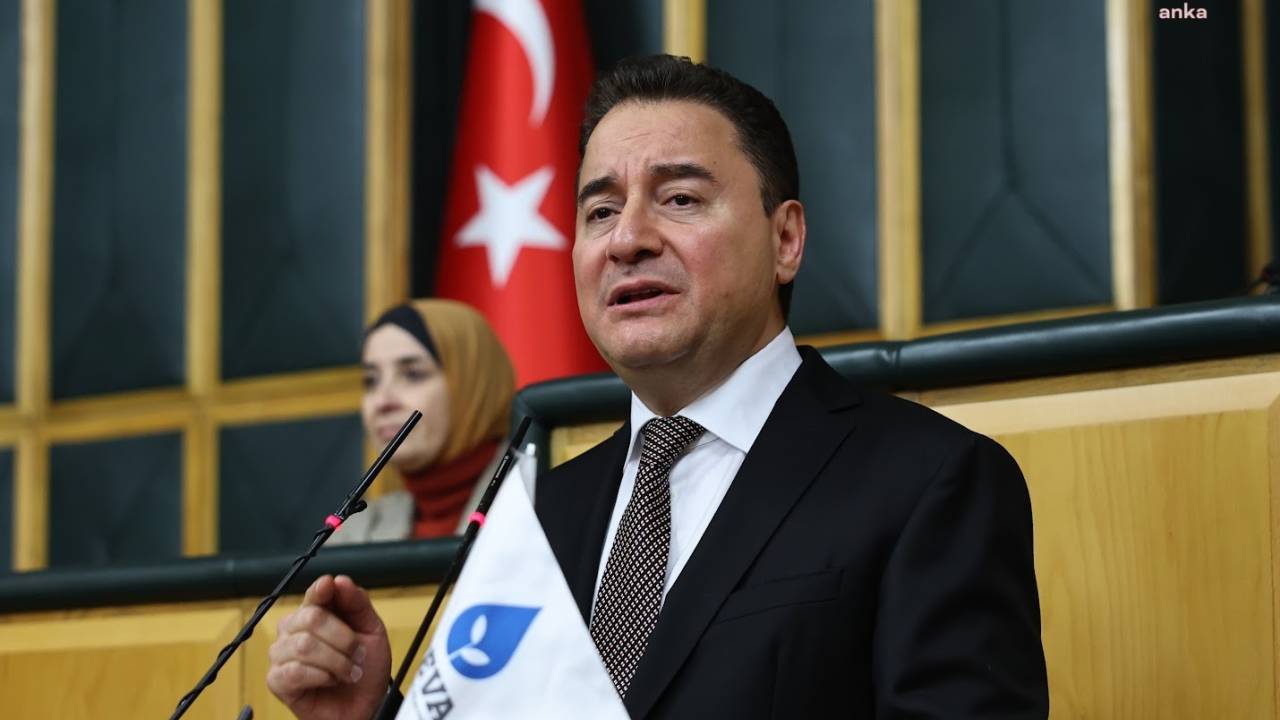 Chp'ye Kayyum İddiası... Deva Partisi Lideri Ali Babacan: "Demokrasi Ayıbıdır"