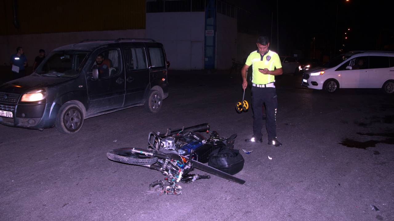 Cipe Çarpan Motosikletli Öldü