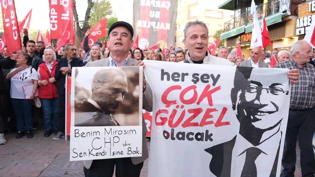 Chp’den Eskişehir’de Özgürlük Yürüyüşü: İmamoğlu’nu Çankaya Köşkü’ne Oturtuncaya Kadar Mücadele Sürecek