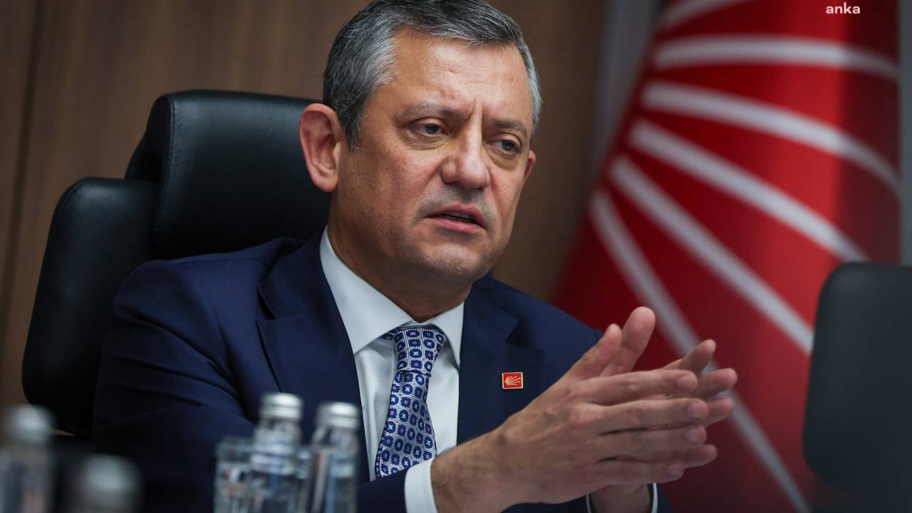 Papa Francis’in Ölümü... Özgür Özel: “Tüm Katolik Dünyasına Ve Vatikan Devleti’ne Başsağlığı Diliyorum”