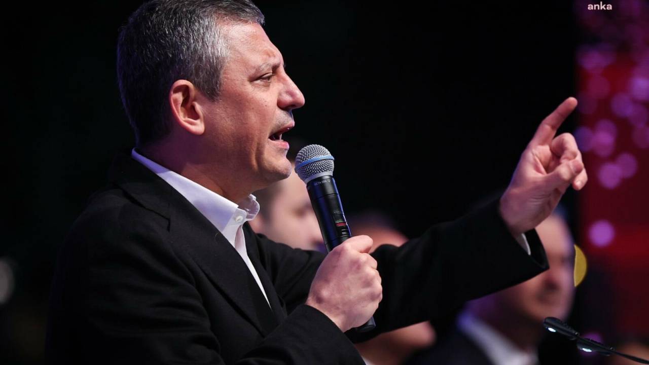 Özgür Özel'den Ankara Valiliği'nin Yasaklama Kararına Yanıt: Yürüyüşümüz Engellenemez