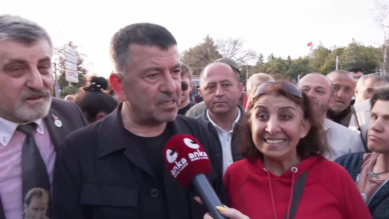 Chp, Birinci Meclis'ten Anıtkabir'e Yürüyor... Veli Ağbaba: “Onlar Kaybedecek, Millet Kazanacak”