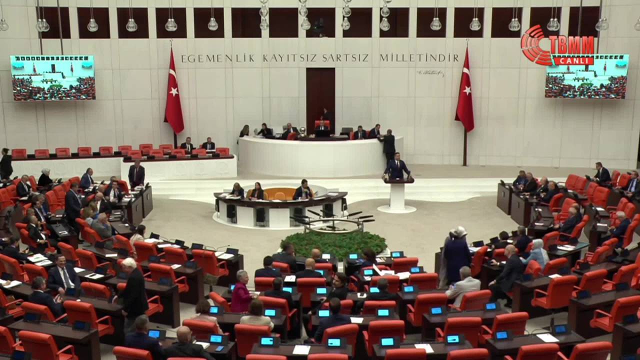 Chp'li Akdoğan: Tüm Derdiniz, Cumhurbaşkanının Bugün Söylediği Gibi, Oturulan Konforlu Koltukların Korunması