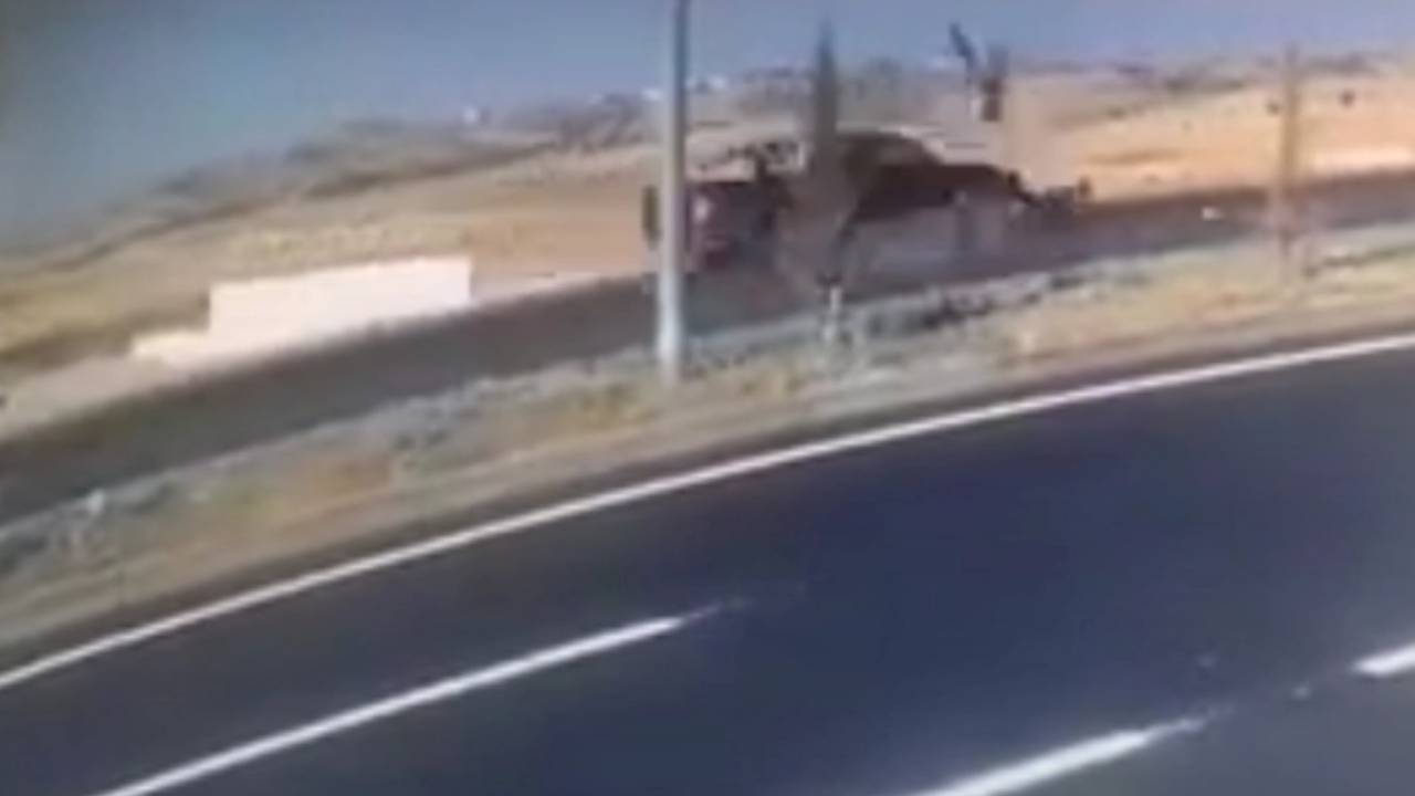 Kamyonetle Çarpışan Motosikletli 5 Gün Sonra Öldü; Kazanın Görüntüleri Ortaya Çıktı