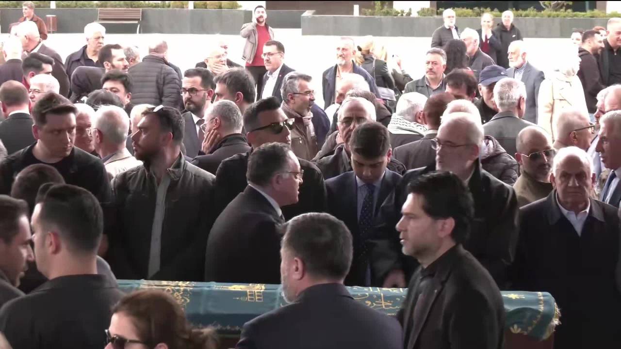 Mhp’nin 23. Dönem Milletvekili Mehmet Ekici Son Yolculuğuna Uğurlandı