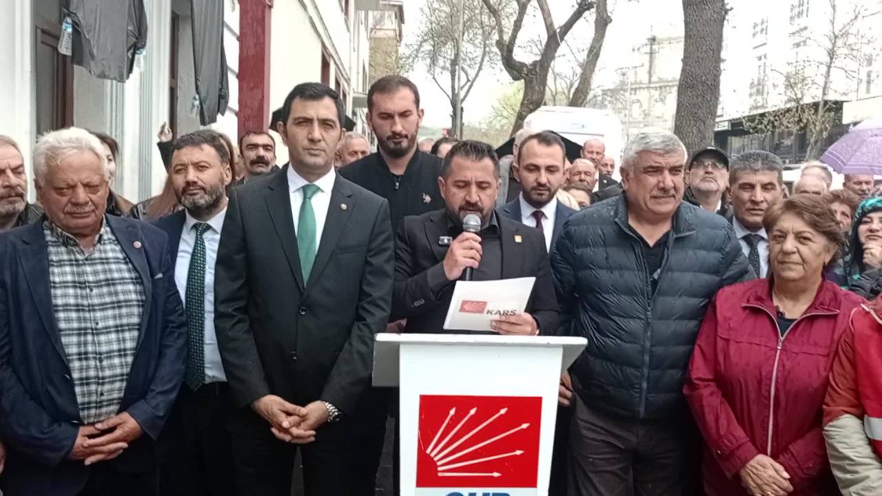 Chp Kars İl Teşkilatı, Özgür Özel'e Yönelik Fiziksel Saldırıyı Kınadı