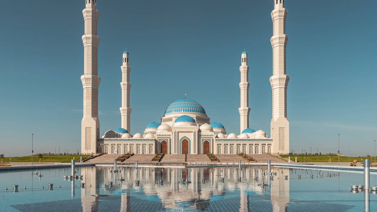 Guinness’e Aday Nur Sultan Büyük Camii Açılıyor