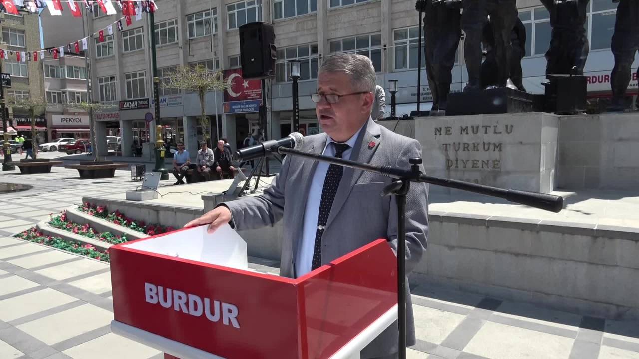 Chp Burdur İl Örgütü, Özgür Özel’e Yapılan Fiziki Saldırıyı Kınadı