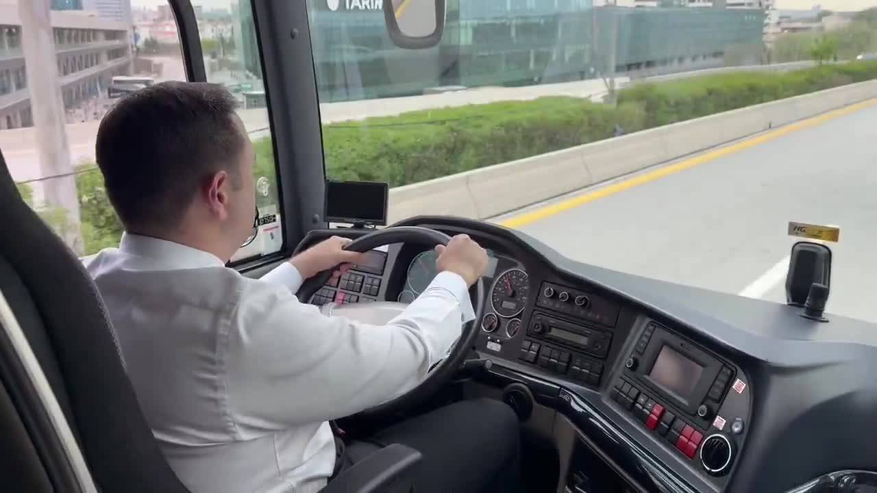 23 Nisan'da Partisinin Otobüsünü Kullanan Chp Milletvekili Akdoğan'a 9 Bin 267 Lira İdari Para Cezası