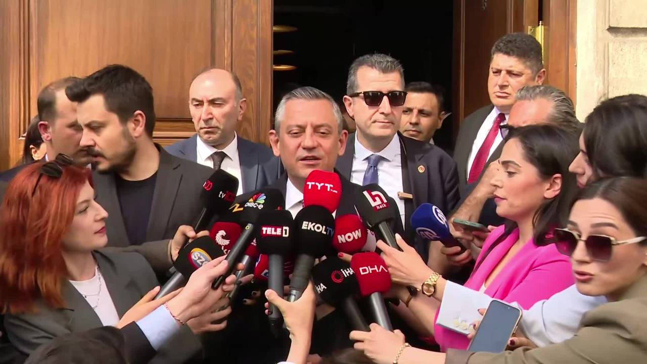 Özgür Özel: “Buradan Sonra Türkiye’nin Önünde Yeni Bir İktidar, Yeni Bir Dönem Vardır”