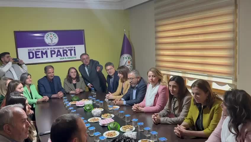 Chp'nden Dem Parti Van İl Başkanlığı’na Ziyaret