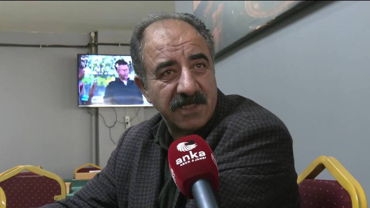 Van'da Askıda Çay Dönemi Başladı: Emekli Zaten Ölmüş, Kefen Parası Yok, Kefensiz Gömüyorlar