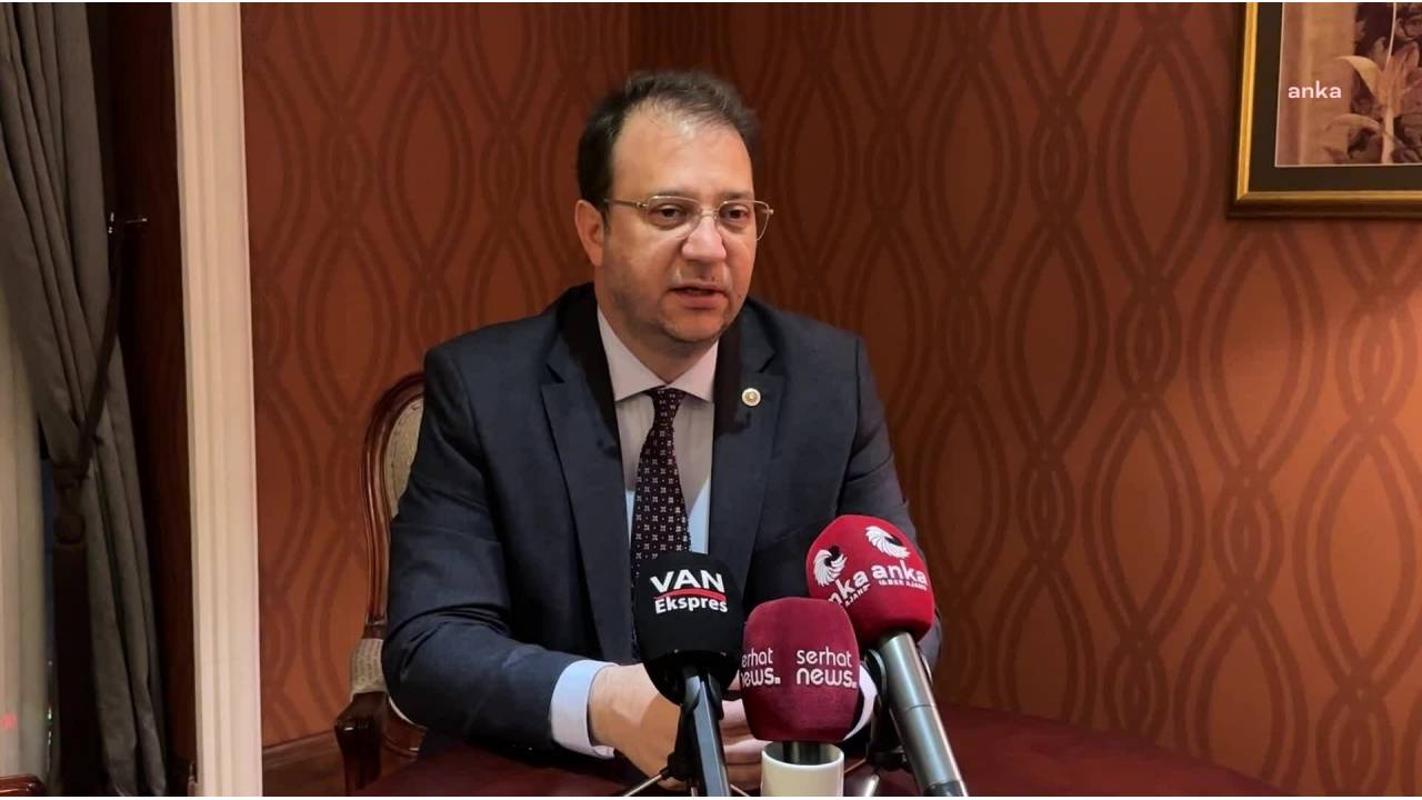 Chp’li İnan Akgün Alp, Uyarı Cezasıyla Partide Kaldı
