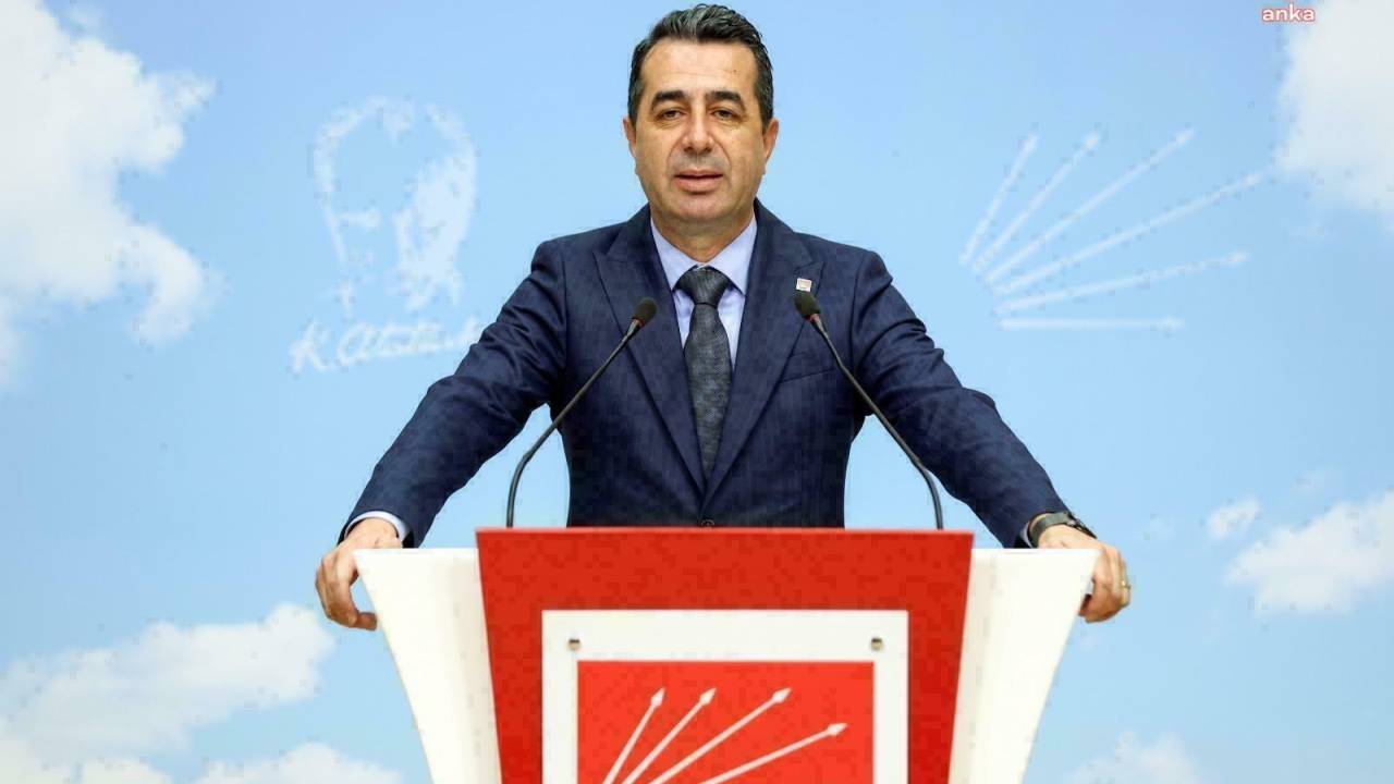 Erhan Adem: "22 Yıldır Bu Ülkede Ne Bayram Eden Çiftçi Ne De Günü Kutlanabilen Bir Tarım Kaldı"