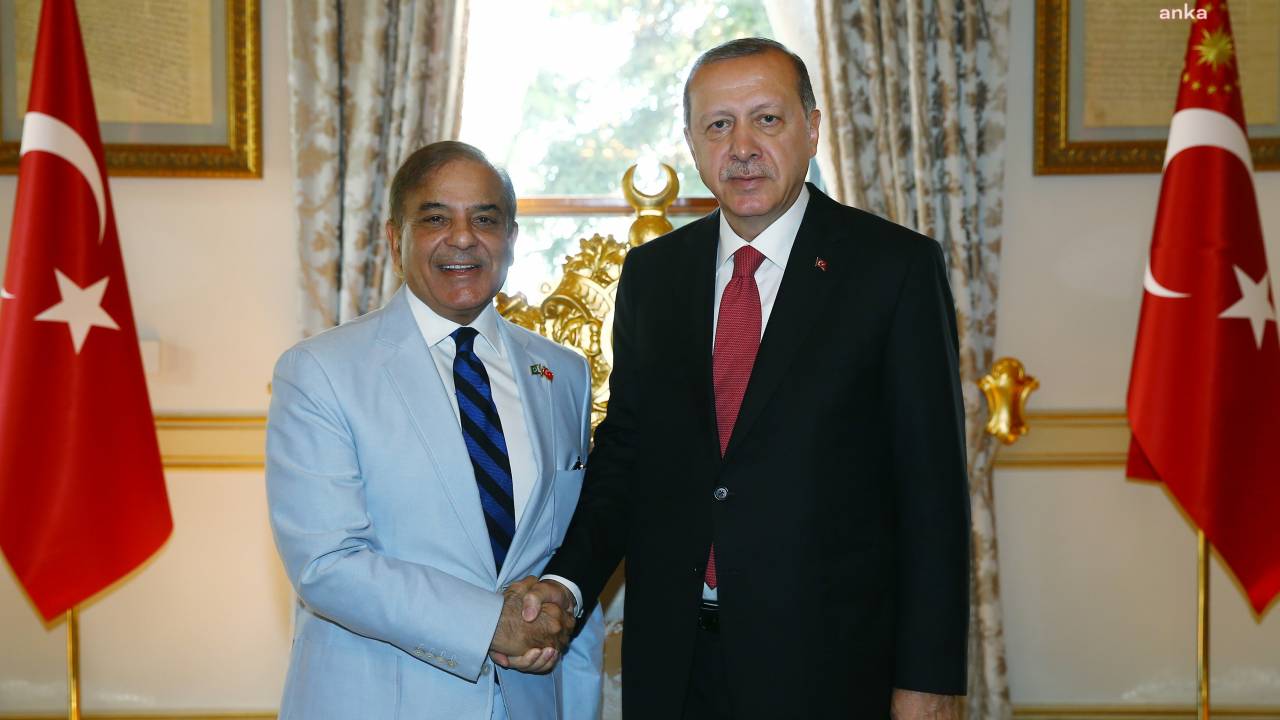 Fahrettin Altun: "Cumhurbaşkanı Erdoğan, Bugün Dolmabahçe'de Pakistan Başbakanı Şerif'i Kabul Edecek"