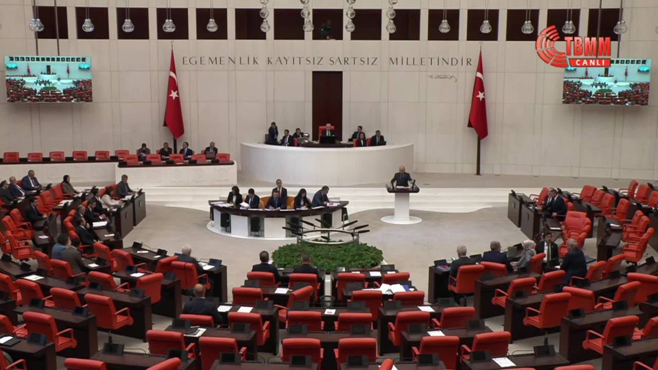 Tbmm Genel Kurulu... Erhan Usta: Temel Sorun Erdoğan'ın Kendisidir, Nihai Çözüm De Erdoğan'ın Gitmesidir