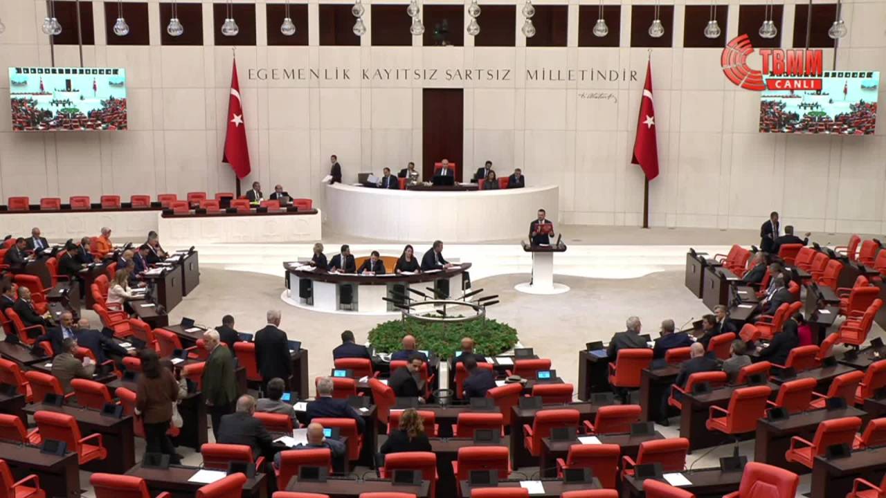 Tbmm Genel Kurulu... Chp'li Arpacı: Mehmet Şimşek Gitse Keynes Gelse Faydası Yok