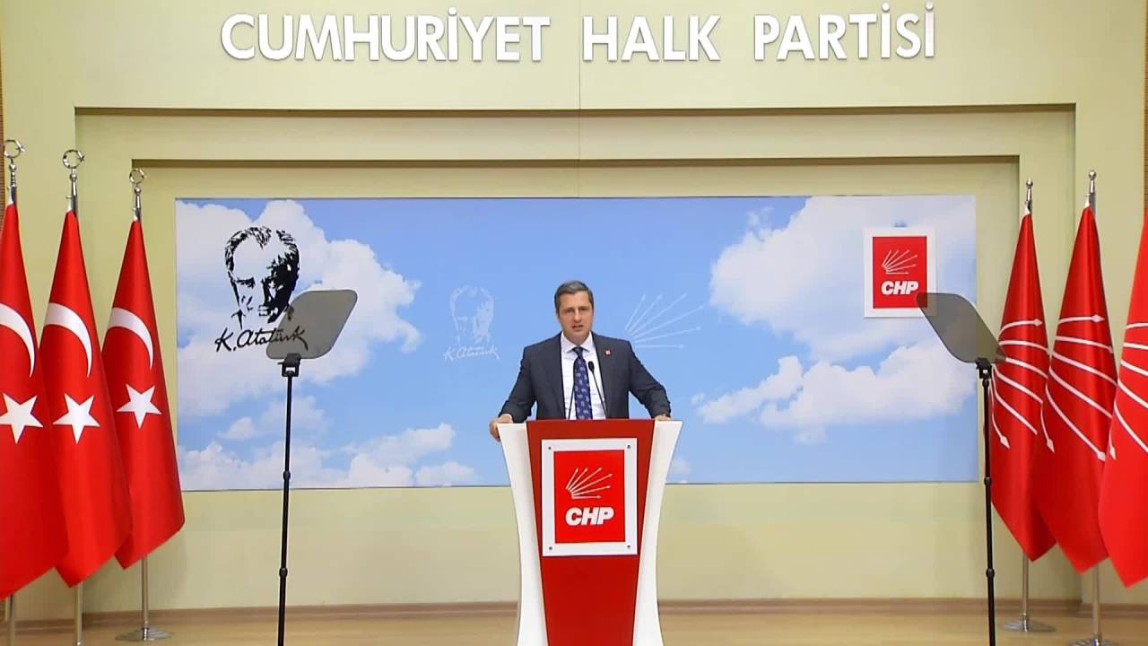 Chp Sözcüsü Deniz Yücel: Cuntacı Bir Anlayışla Kaleme Alınan Bir Anayasa Elbette Ki 86 Milyon İçin Yapılmıyor