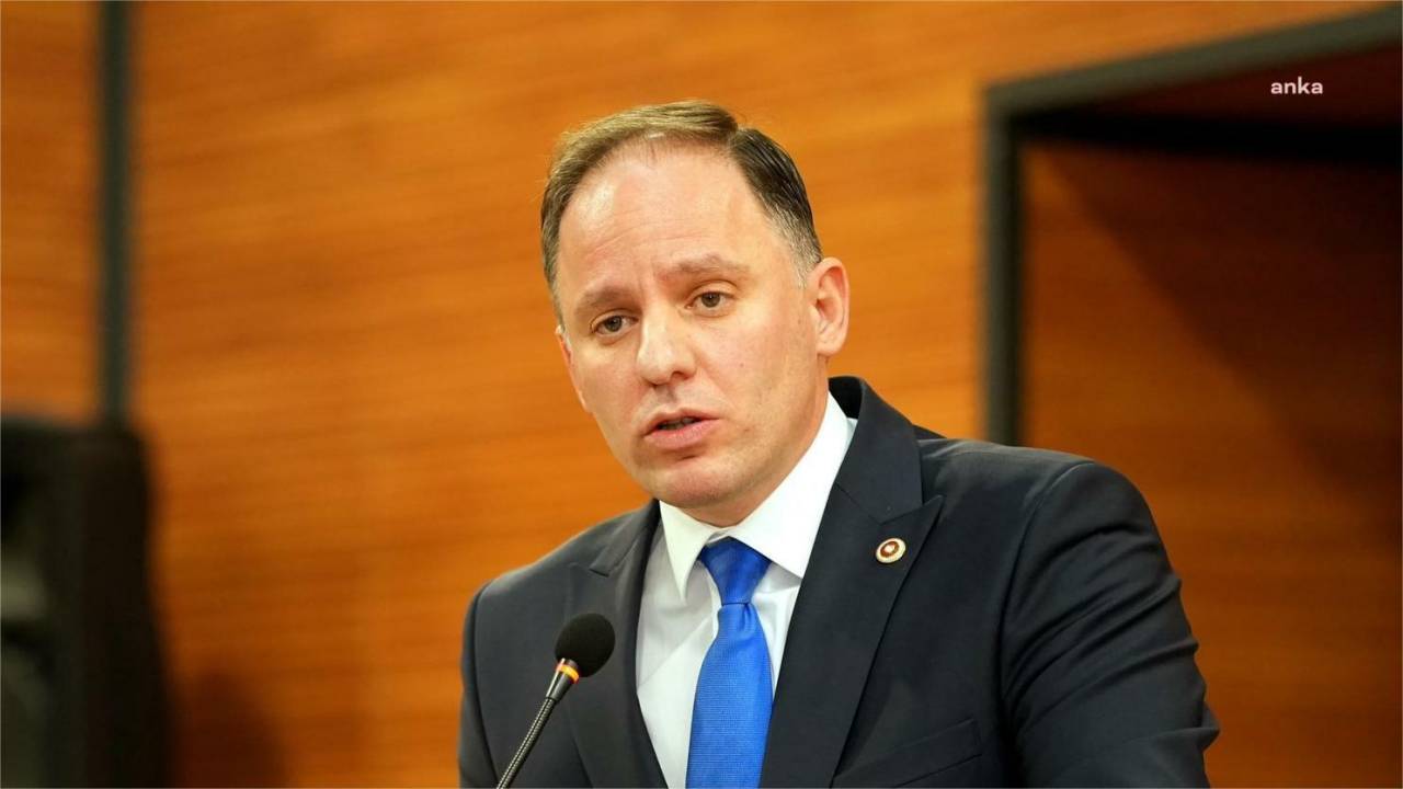 Chp'li Yavuzyılmaz: Ekrem İmamoğlu, Ak Parti'nin İbb'nin Kasasına Bağladığı Hortumları Kestiği İçin Tutuklu