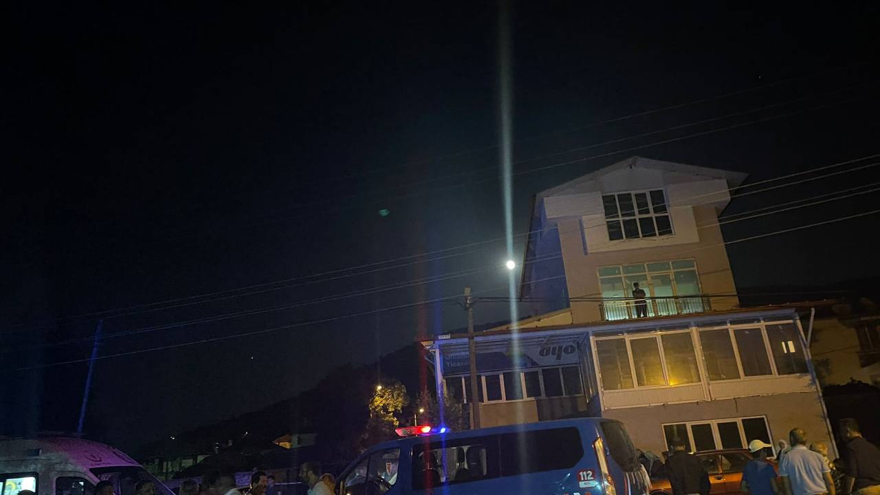 Boşanma Aşamasındaki Eşini Tabancayla Başından Vurarak Öldürdü