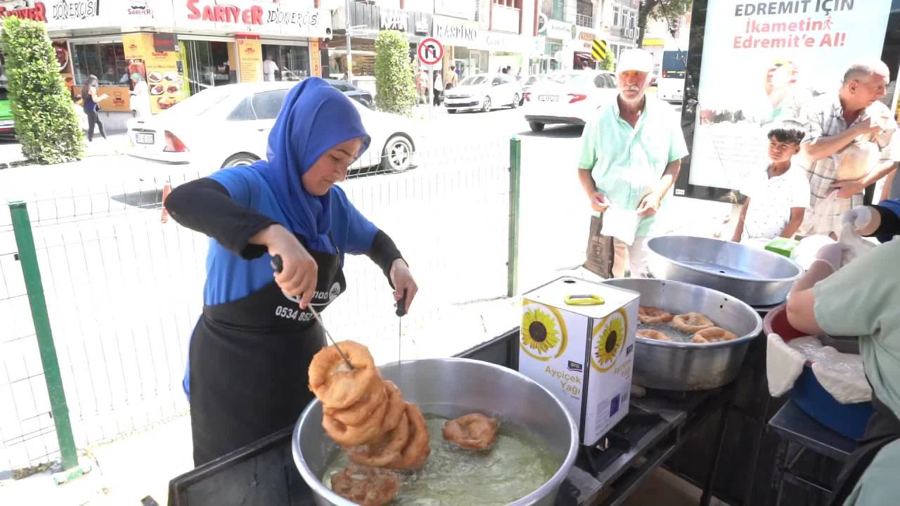 Edremit’te Ferdi Zeyrek Anısına Lokma Hayrı